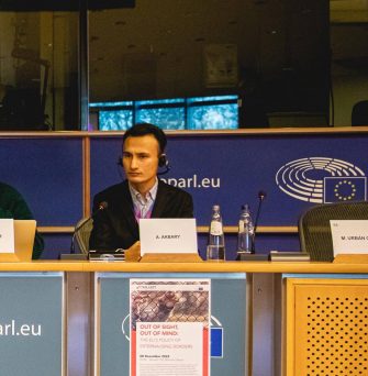 آرتمیس اکبری در پارلمان اروپا: «ترکیه کشور امنی برای پناهجویان رنگین‌کمانی نیست»