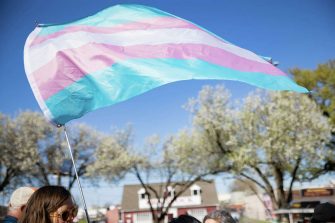 جمهوری‌خواهان تگزاس به محدودیت مراقبت‌های تایید کننده جنسیت برای کودکان زیر ۱۸ سال رأی دادند